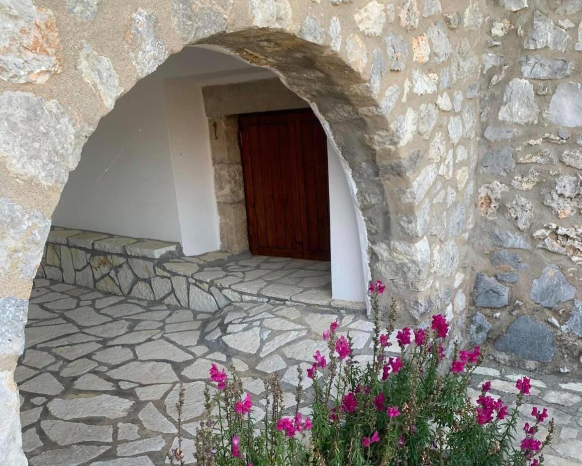 Terra Petra Villa At Psari Trikolonon Gortynia Psárion Dış mekan fotoğraf